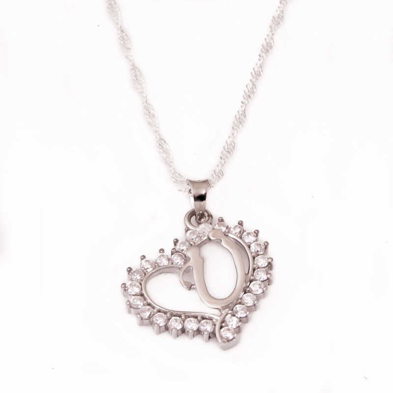 Collar de plata con letra U y corazón para mujer