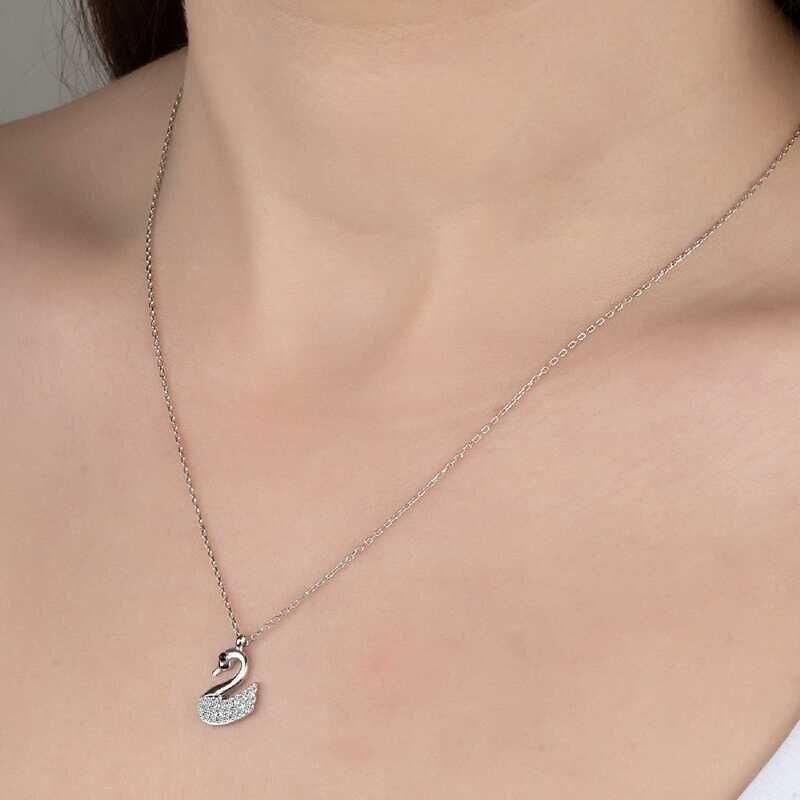 Collar de cisne plateado con piedra Swarovski para mujer