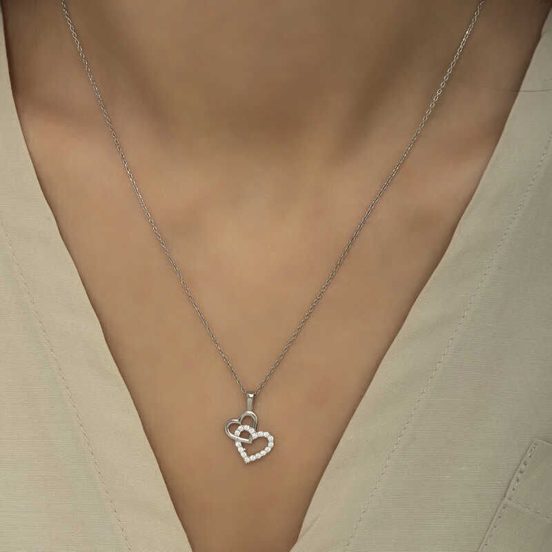 Collar de corazón de plata para mujer