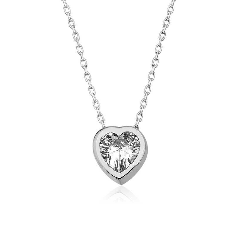 Collar de corazón de plata para mujer