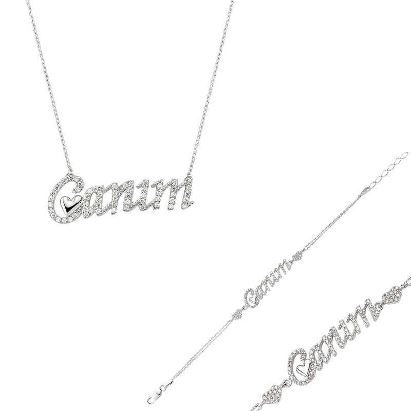 Conjunto de mujer con corazón escrito 
