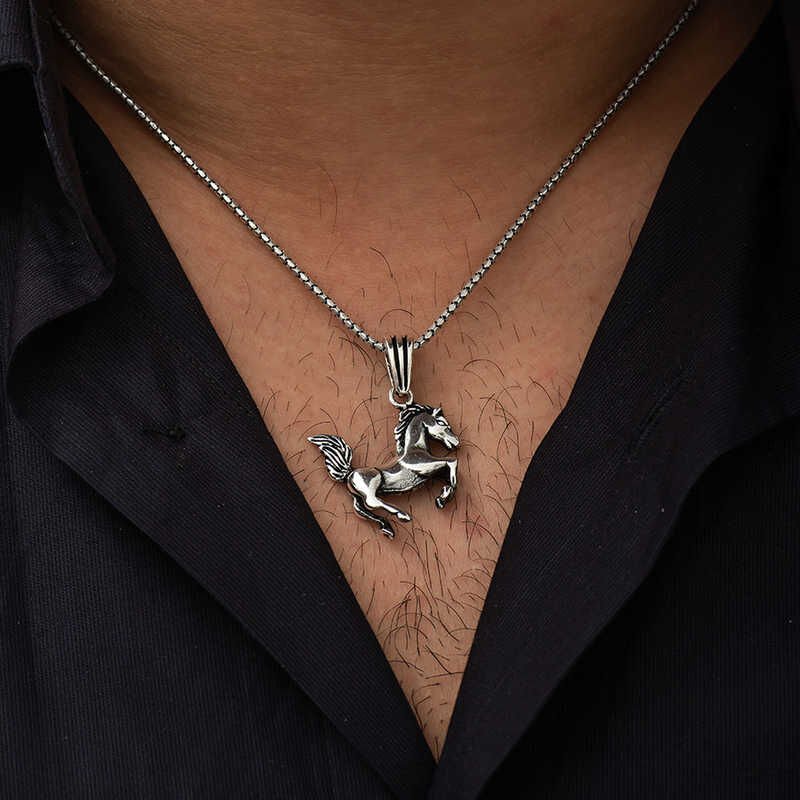 Collar de plata del Cavallino Rampante