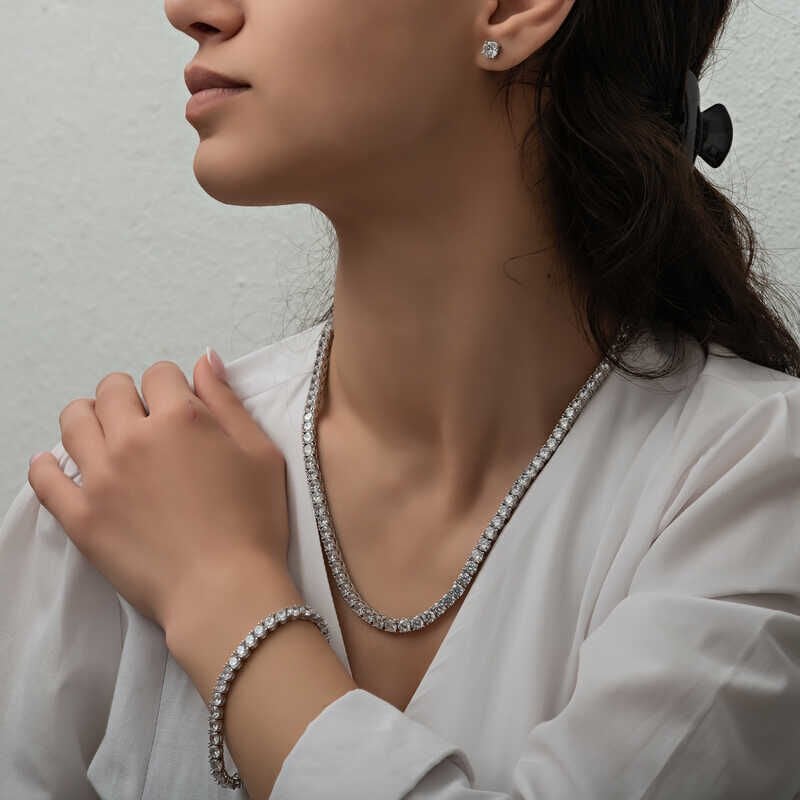 Silver 2.5 mm White Stone Waterway Women's Set