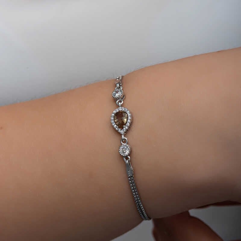 Pulsera de mujer con piedra zultanita en forma de gota de plata