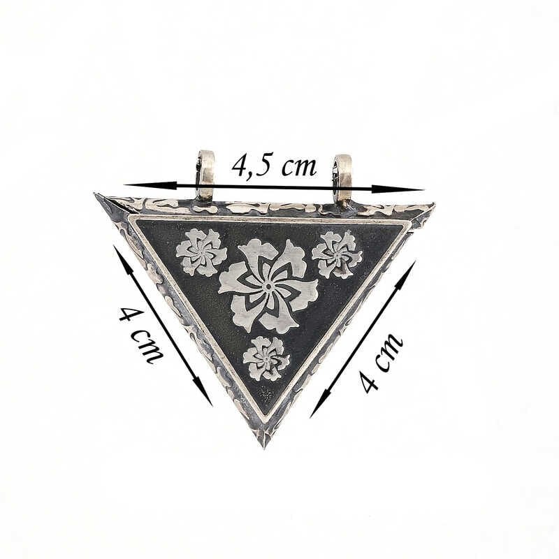 Silver Triangle Openable Flower Amulet Necklace