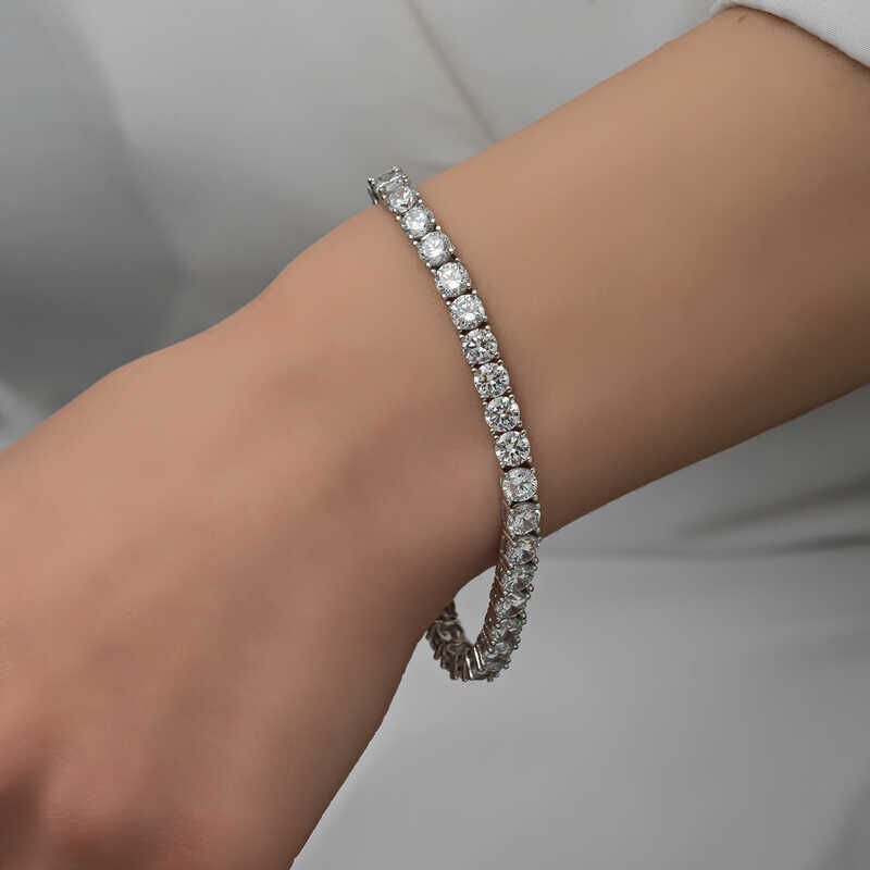 Silver Light Boxed 4 mm White Stone Waterway Women's Bracelet
