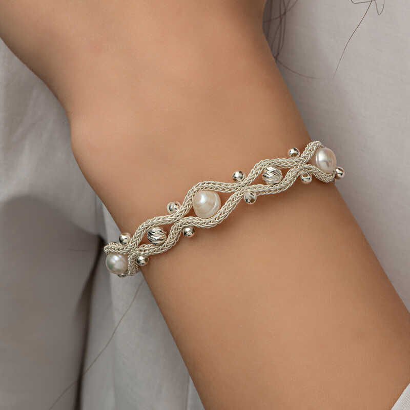 Pulsera de punto Kazaziye con perla plateada