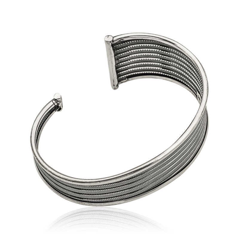 Silver Antique Patterned Women's Bracelet