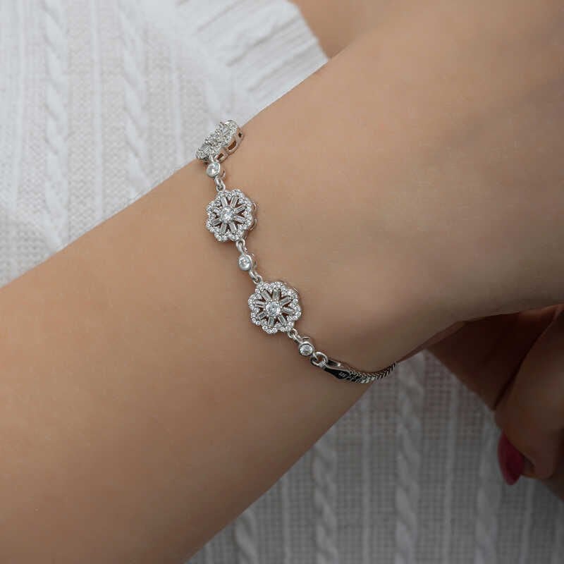 Silver Baguette Flower Patterned Women's Bracelet