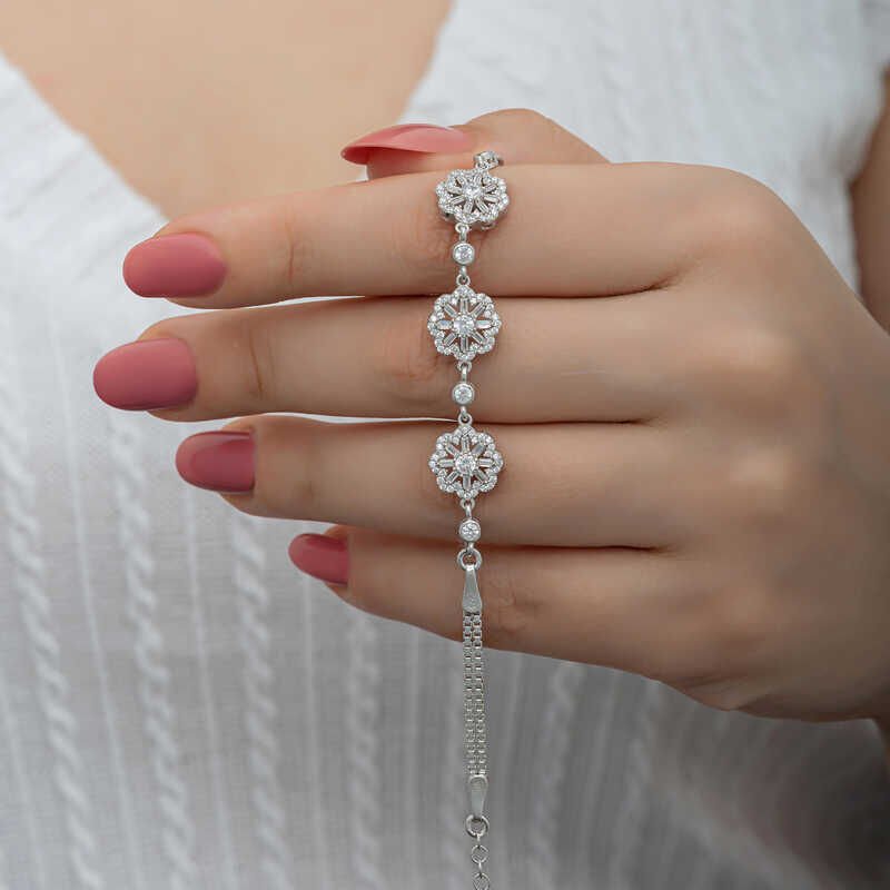 Silver Baguette Flower Patterned Women's Bracelet