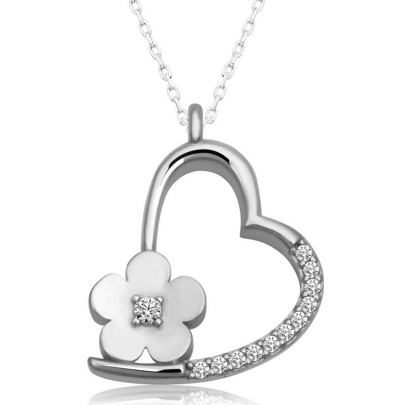 Collar de mujer con corazón de flor de plata