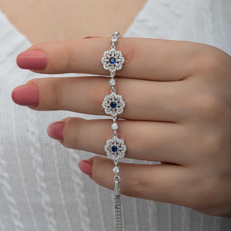 Silver Baguette Flower Patterned Women's Bracelet