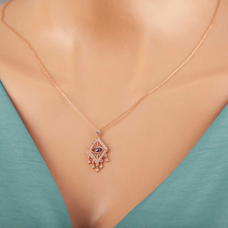 Collar de rosa de plata con mal de ojo