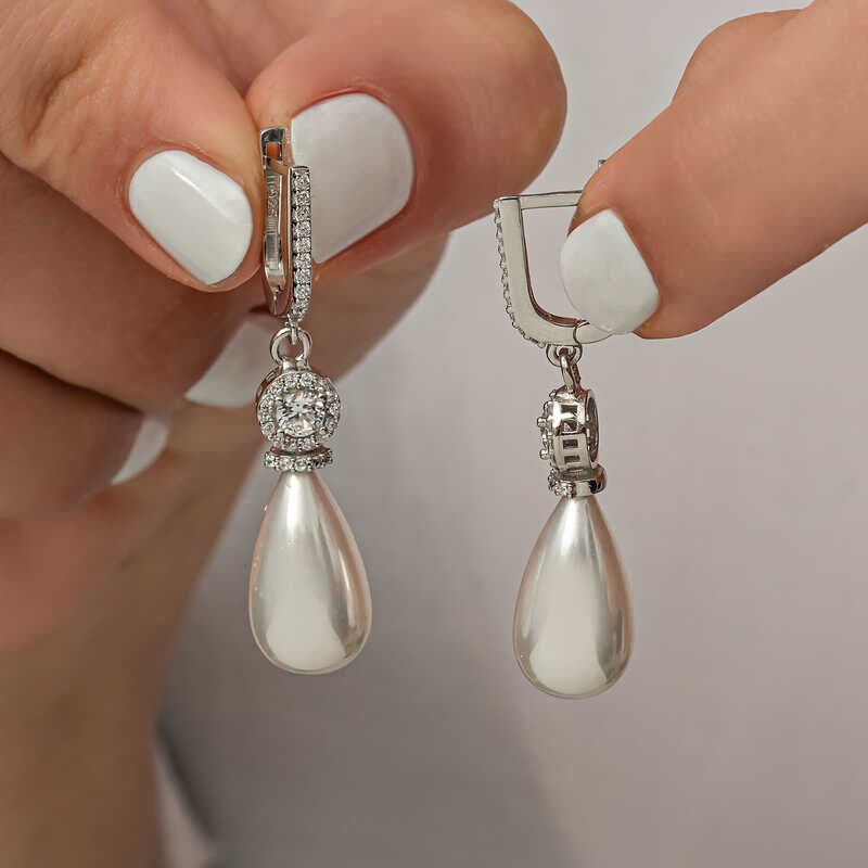 Pendiente de perla de gota de plata para mujer