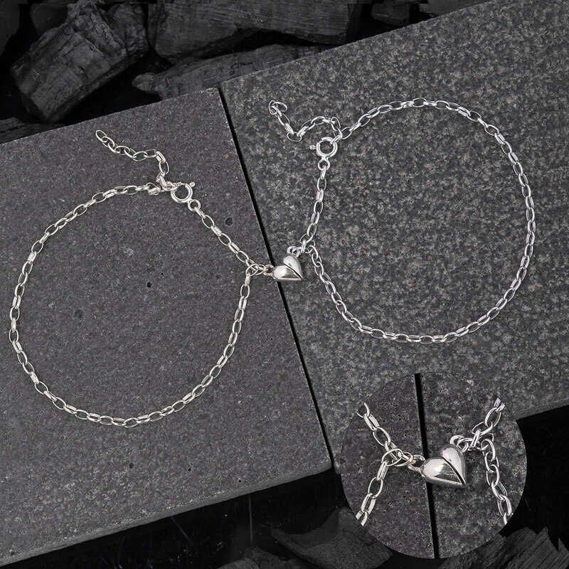 Pulsera de plata rodiada con doble corazón de amor