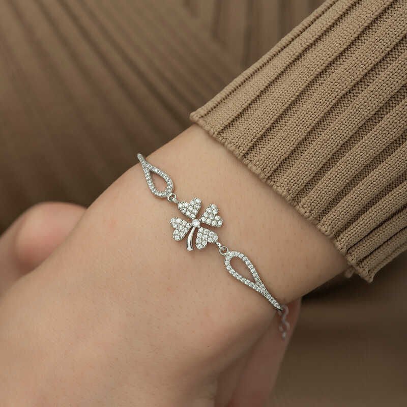Silver Clover Bracelet