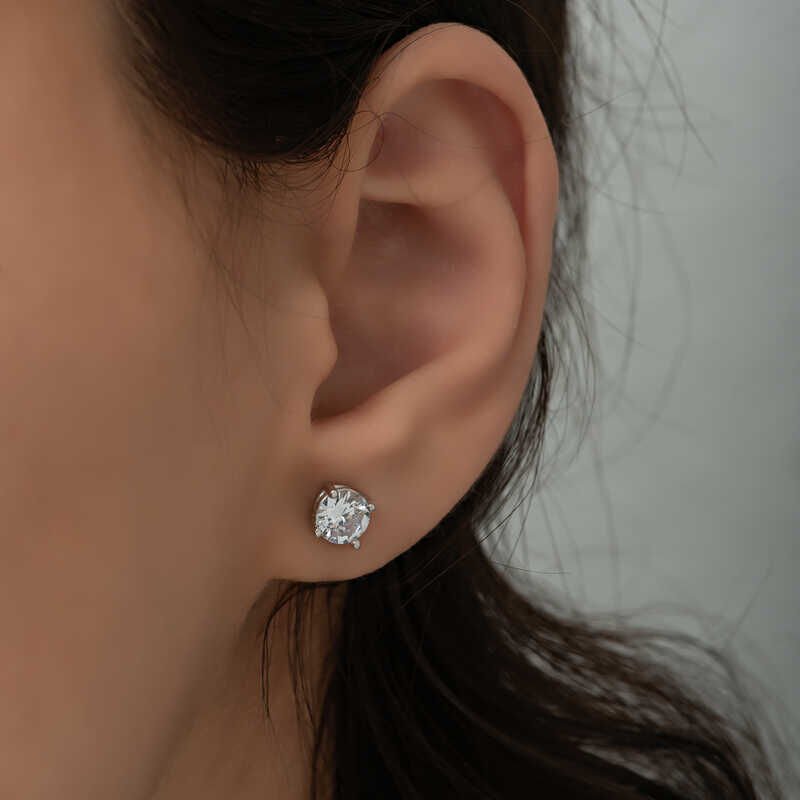 Silver 7 mm White Zircon Single Stone Women's Earring