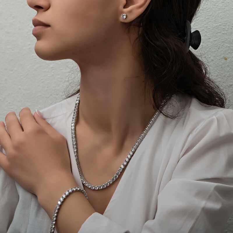 Silver 5 mm White Stone Waterway Women's Set