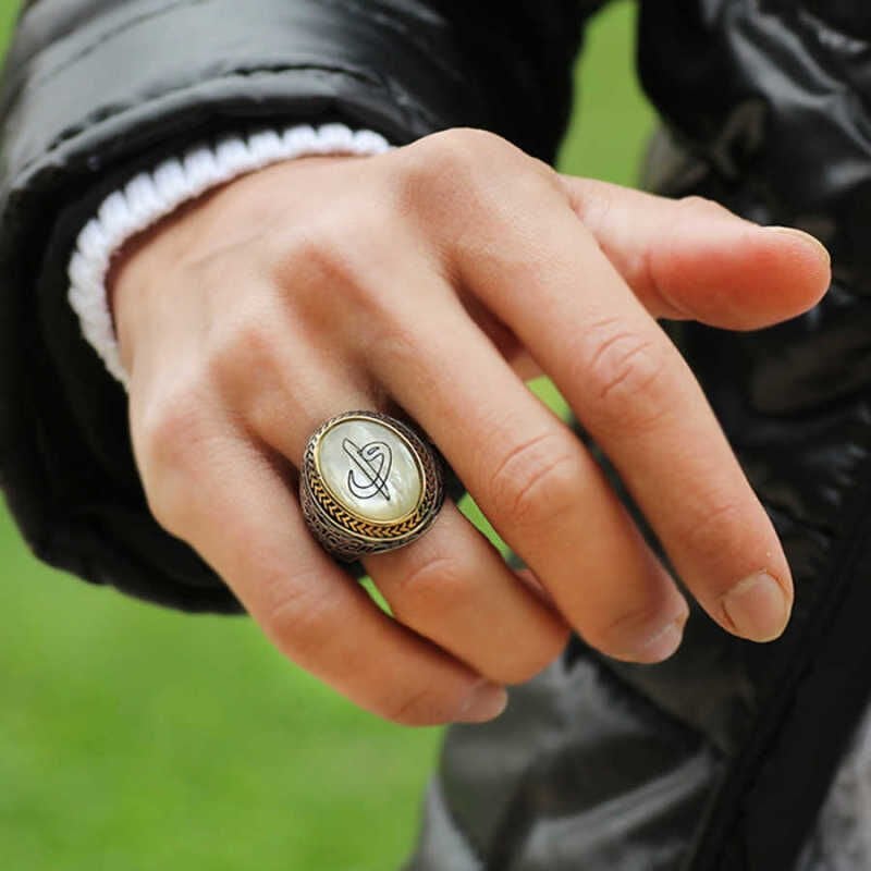 Silver Mother of Pearl Stone Hand Vav Men's Ring
