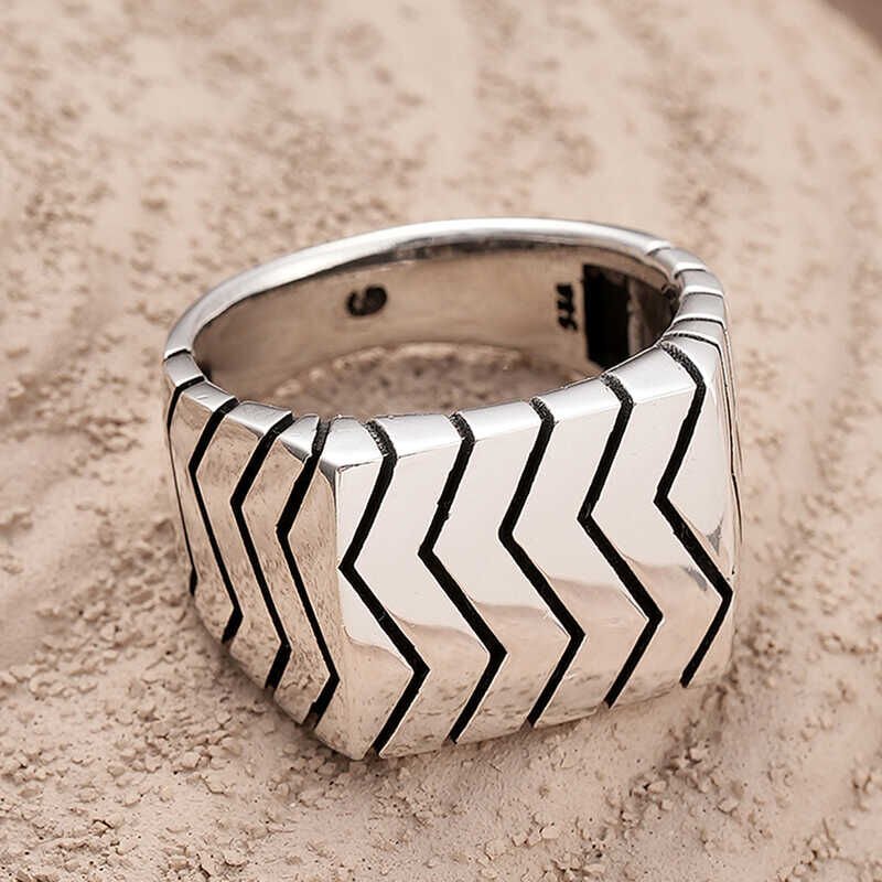 Silver Zigzag Patterned Men's Ring