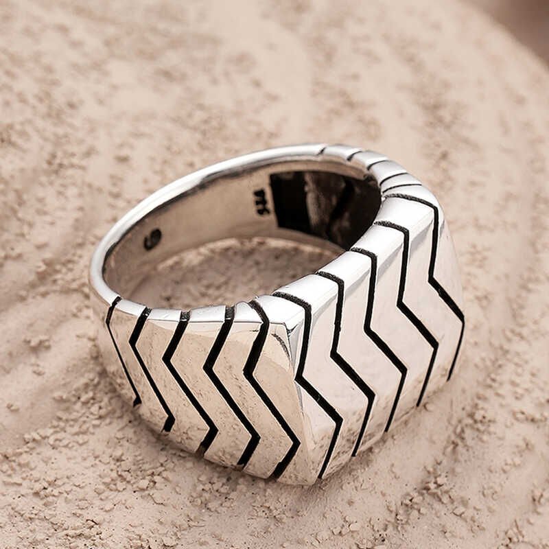 Silver Zigzag Patterned Men's Ring