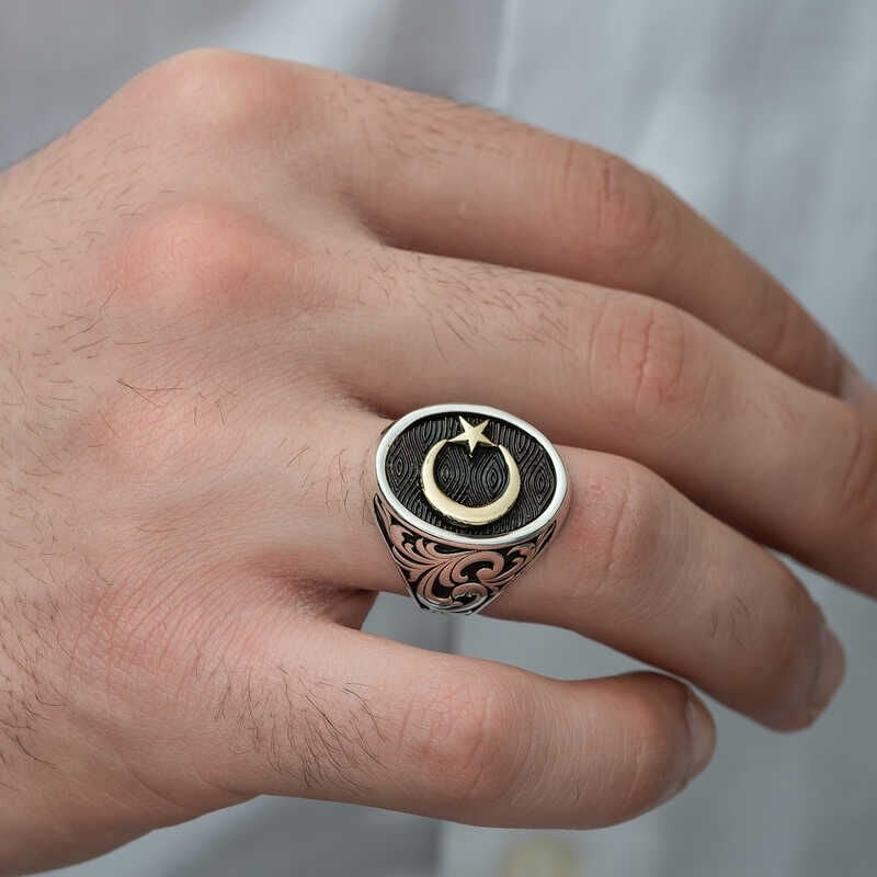 Silver Side Patterned Crescent Star Men's Ring