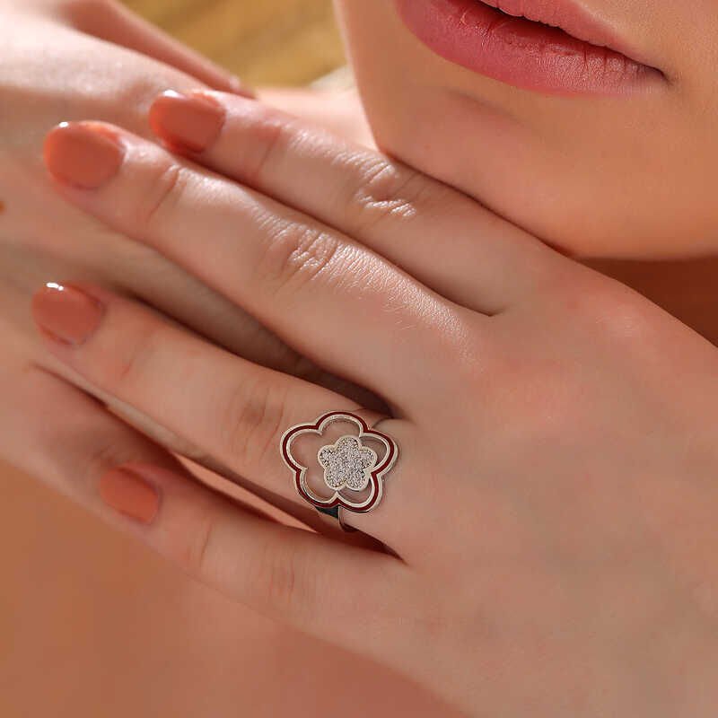 Anillo de mujer con estampado de flores de plata