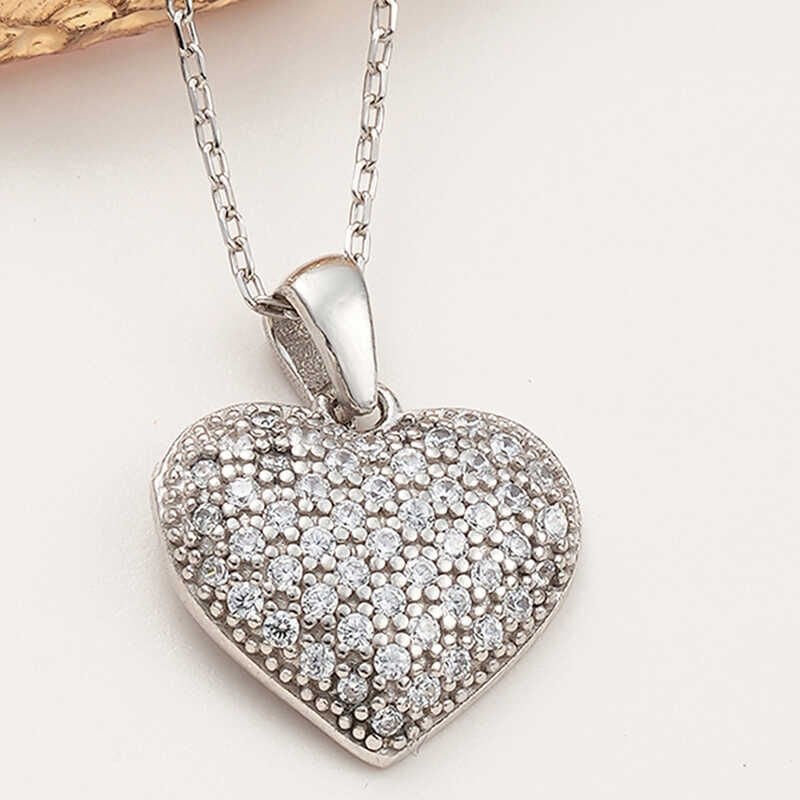 Collar de mujer con corazón abovedado de plata
