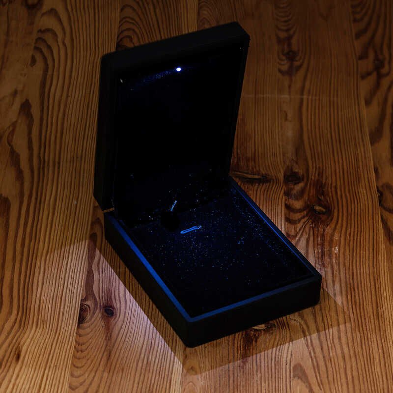 Illuminated Black Color Necklace Box
